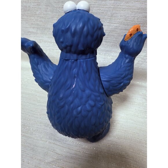 Sesame Street Cookie Monster Plastic 7” Toy Figurine - Picture 5 of 7